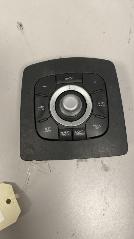 Commande GPS RENAULT SCENIC 3 PHASE 1 Diesel - 1