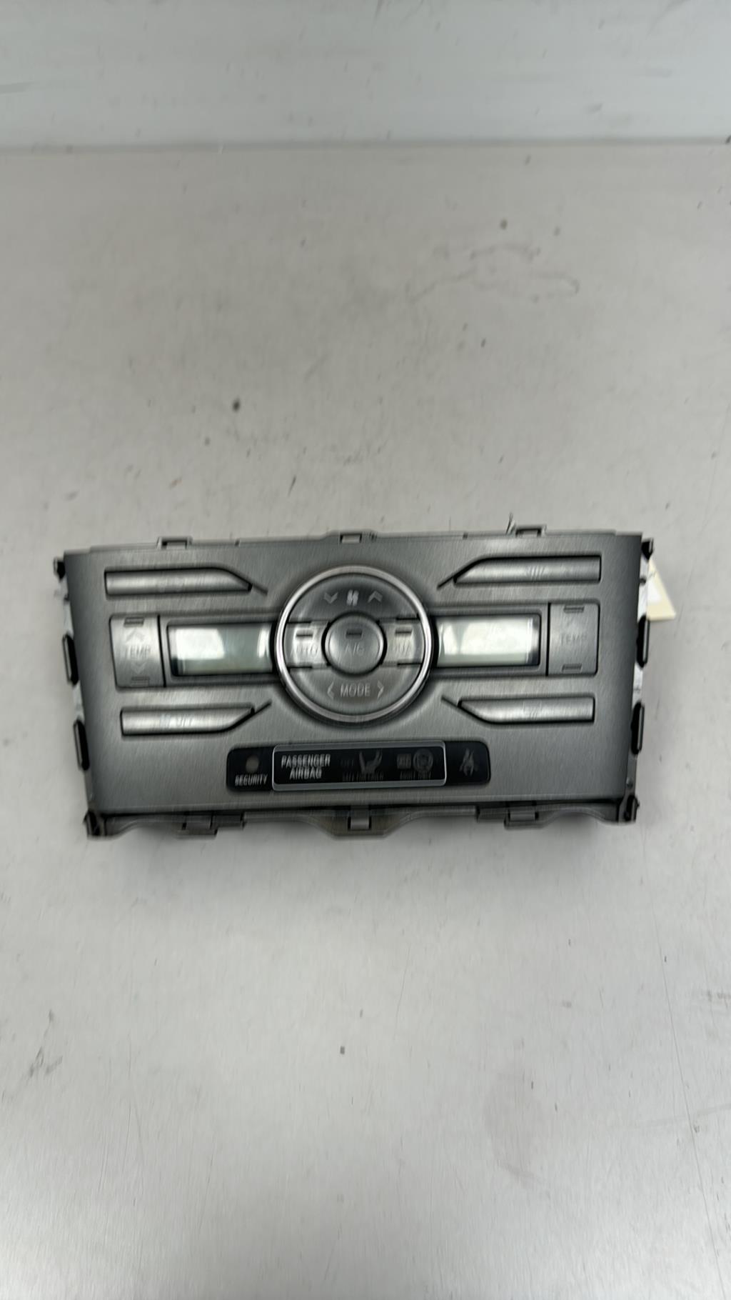 Commande chauffage TOYOTA AURIS 1 PHASE 1 Essence - 1