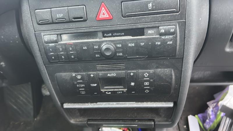 Autoradio d'origine AUDI A3 1 PHASE 2 Diesel - 1