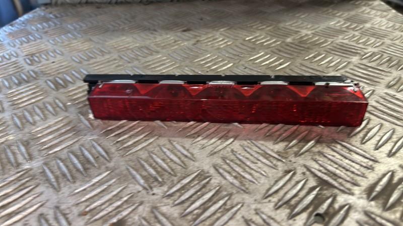 Feu arriere stop central FORD FOCUS 2 1.6 TDCI - 16V TURBO Diesel - 1