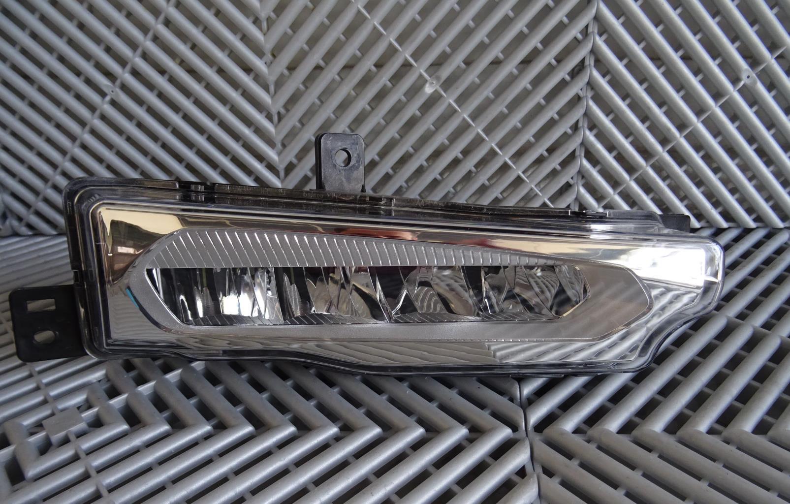 Fendinebbia destro (luci) BMW X3 G01  - 1