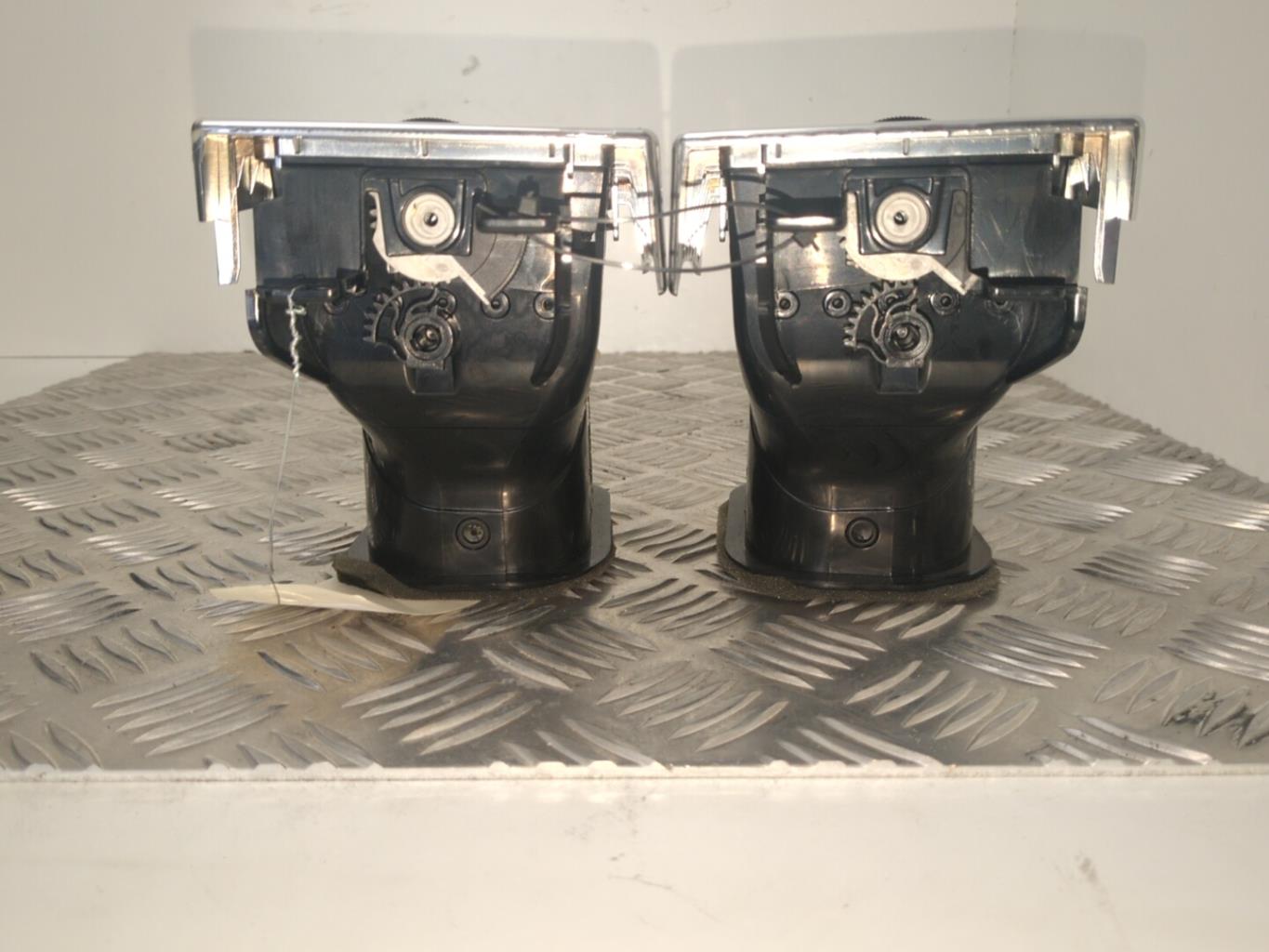 Bocchetta aerazione cruscotto LAND ROVER RANGE ROVER 1 SPORT PHASE 2 Diésel - 1