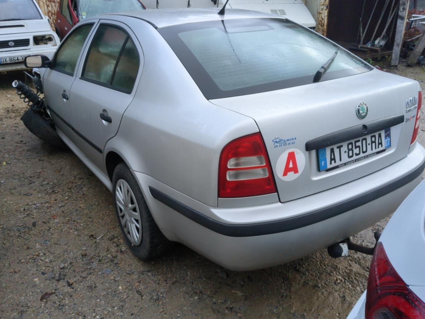 Fanale posteriore principale sinistro (luci) SKODA OCTAVIA 1 PHASE 2 Diésel - 1