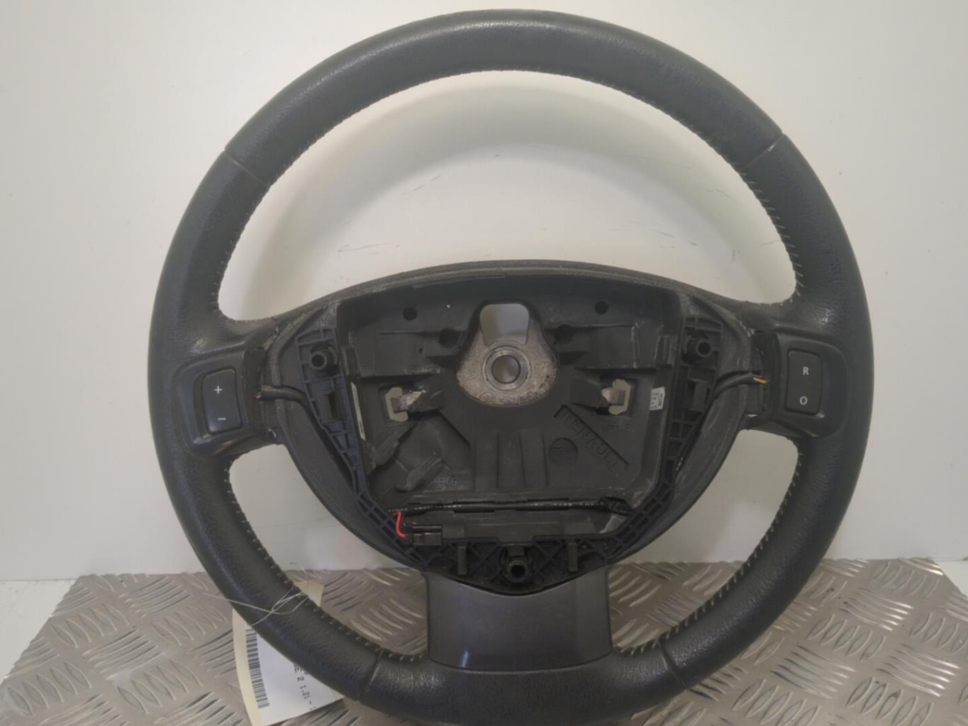 Volant DACIA DUSTER 1 PHASE 2 Essence - 1
