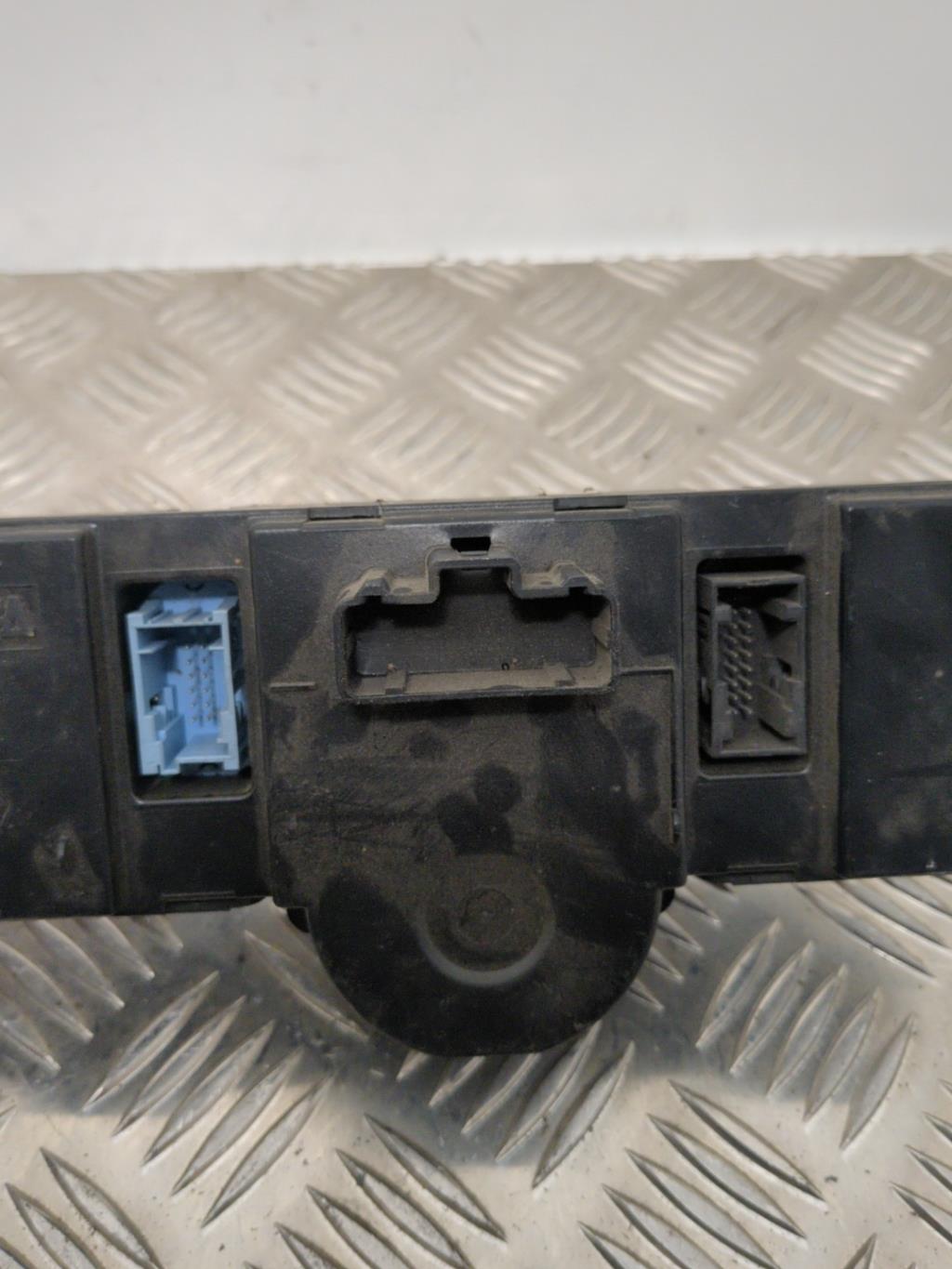 Commande chauffage RENAULT MEGANE 2 PHASE 1 Diesel - 1