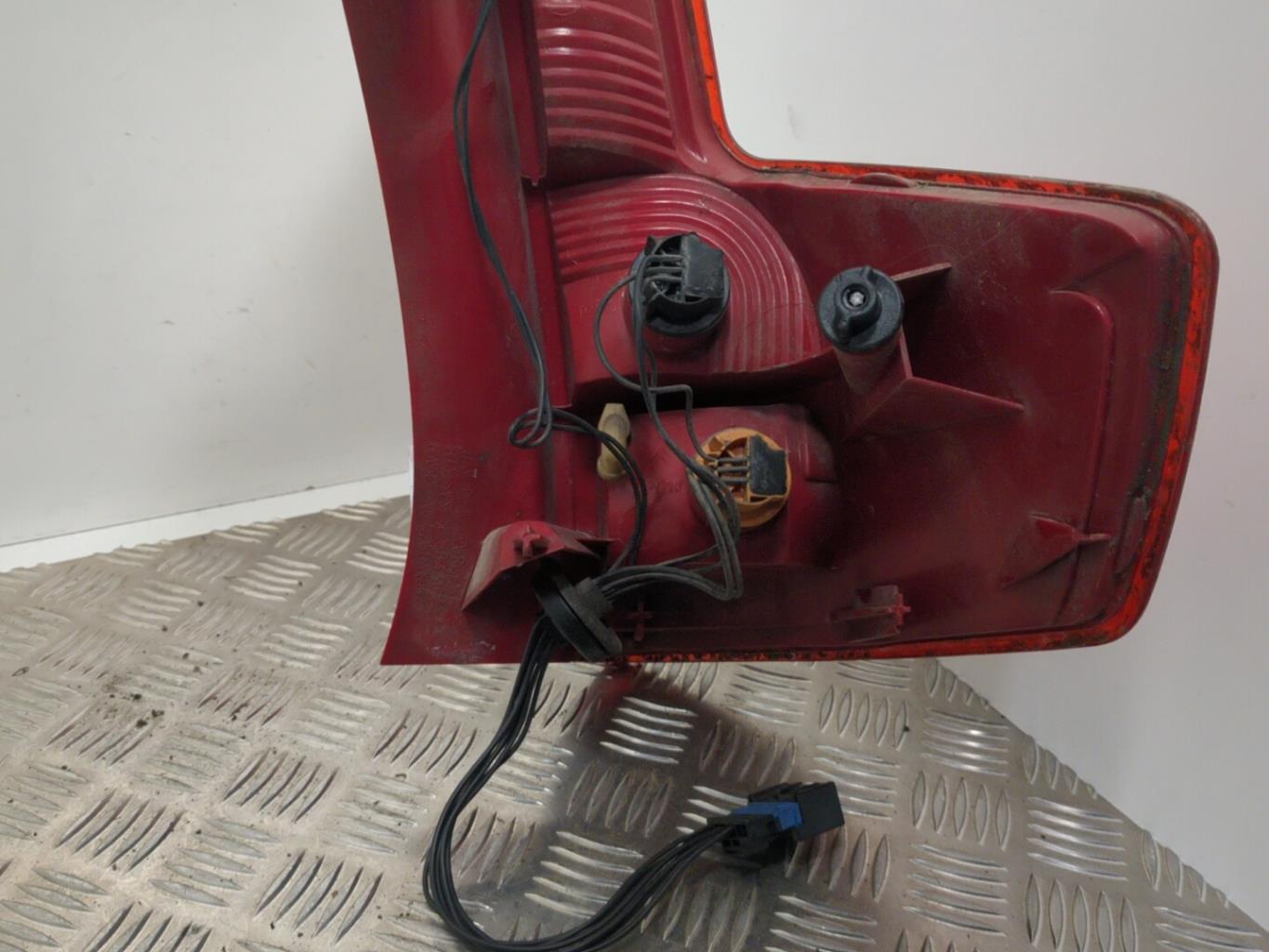 Fanale posteriore principale sinistro (luci) CITROEN C4 1 PHASE 2 Diésel - 1