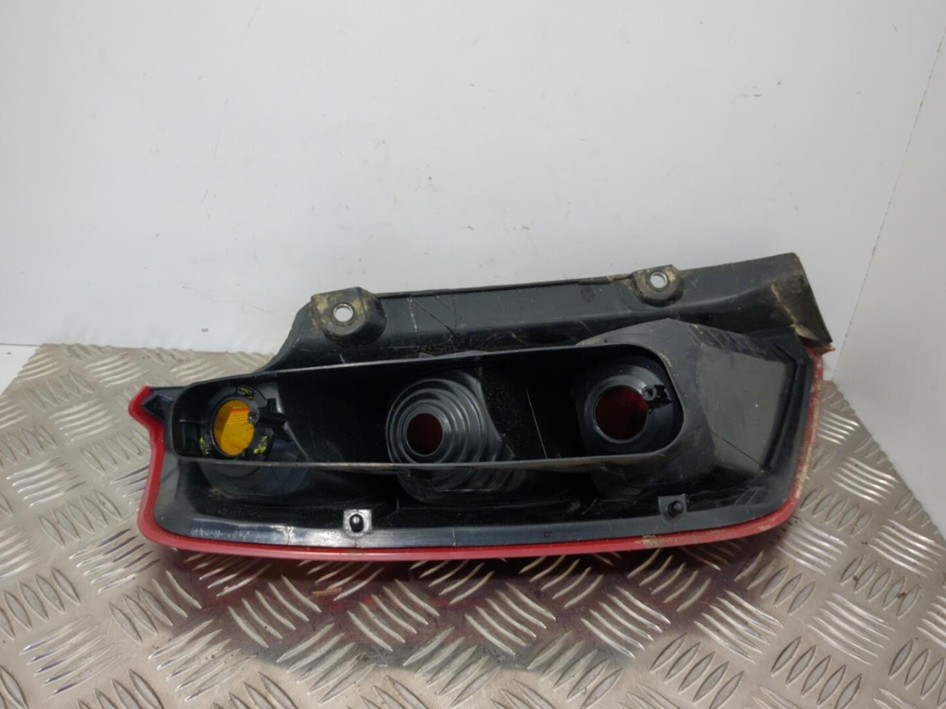 Fanale posteriore principale sinistro (luci) FIAT GRANDE PUNTO Diésel - 1