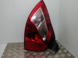 Fanale posteriore principale sinistro (luci)