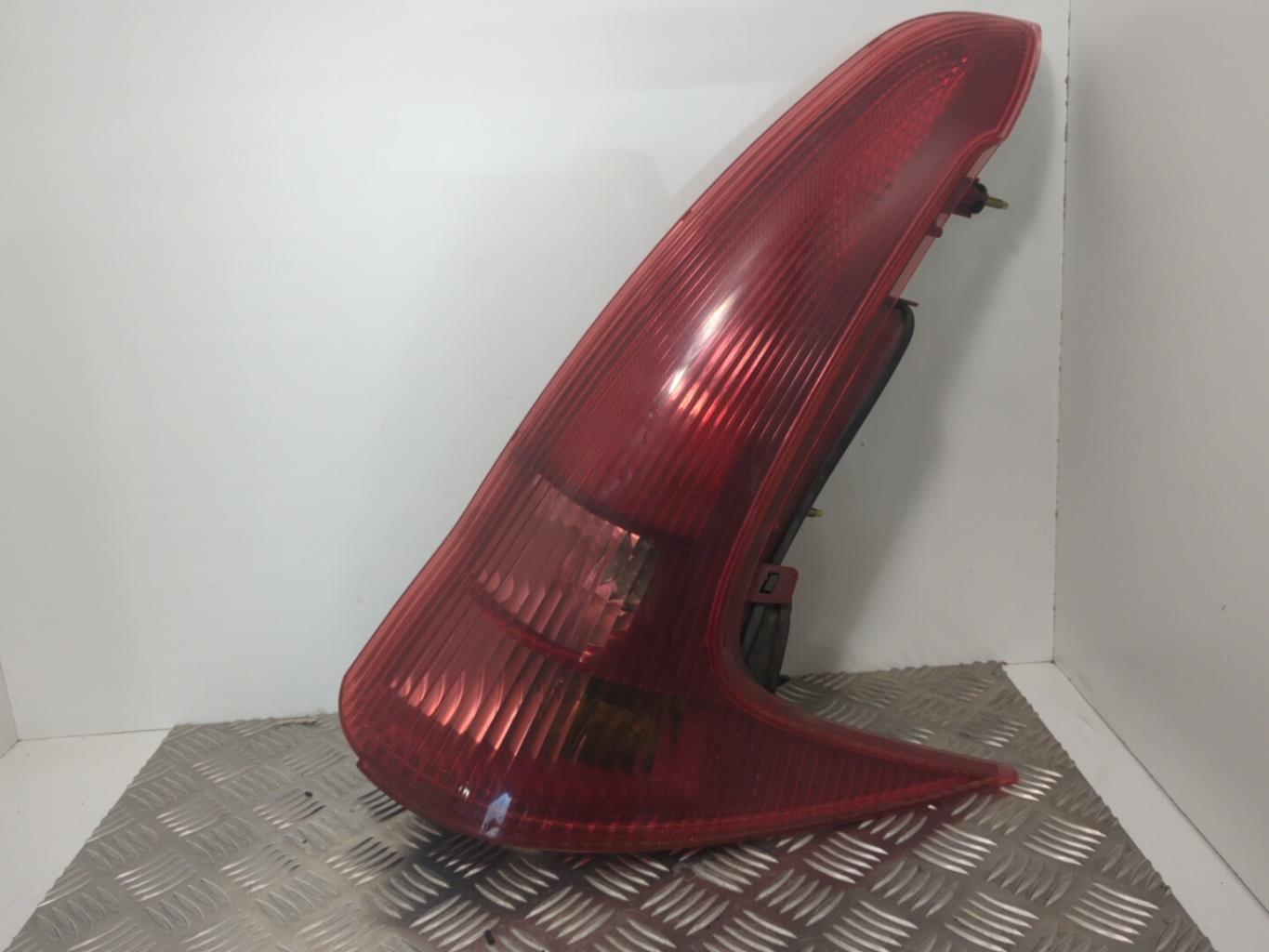 Fanale posteriore principale destro (luci) PEUGEOT 206 PHASE 2 BREAK Diésel - 1