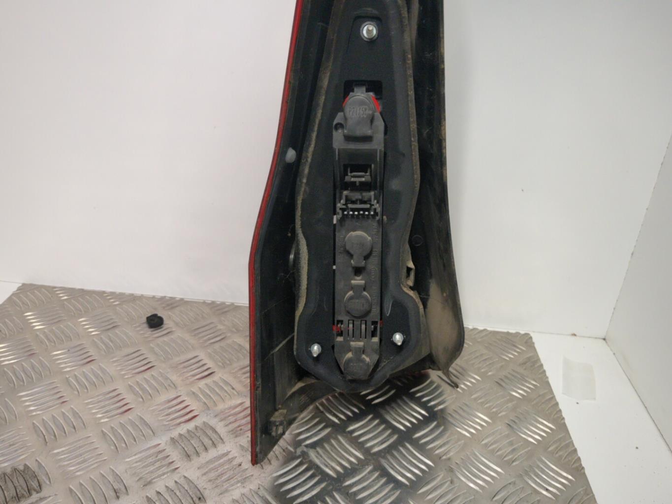 Fanale posteriore principale destro (luci) RENAULT MEGANE 2 PHASE 1 BREAK Gasolina - 1