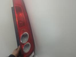 Fanale posteriore principale destro (luci)
