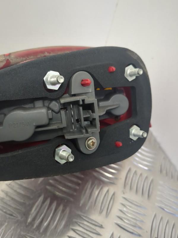 Fanale posteriore principale destro (luci) ALFA ROMEO 147 PHASE 2 Diésel - 1