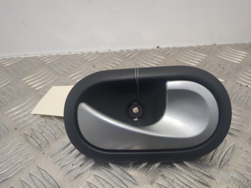 Maniglia interna anteriore destra RENAULT CLIO 3 PHASE 2 Diésel - 1