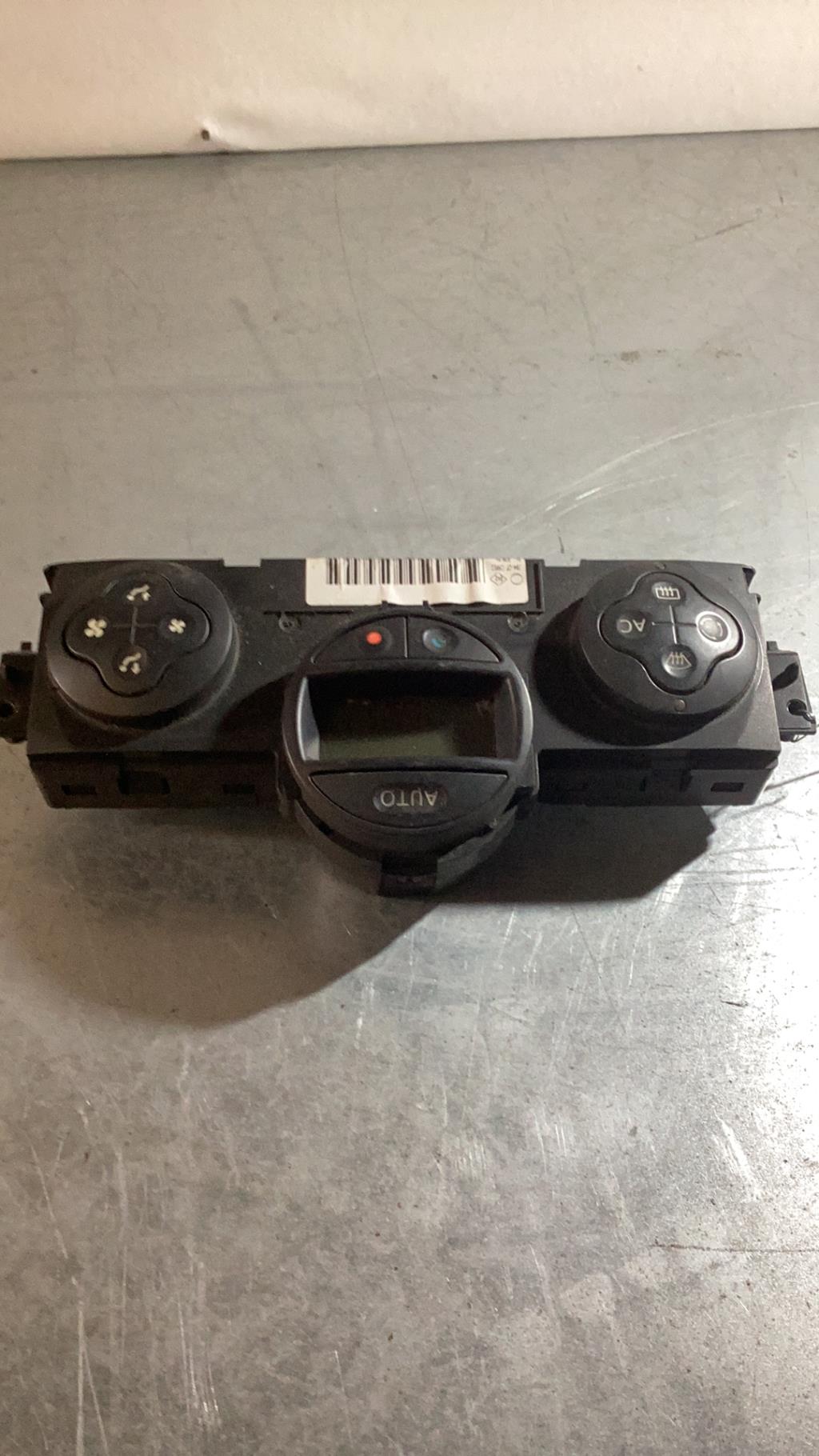 Commande chauffage RENAULT SCENIC 2  - 1
