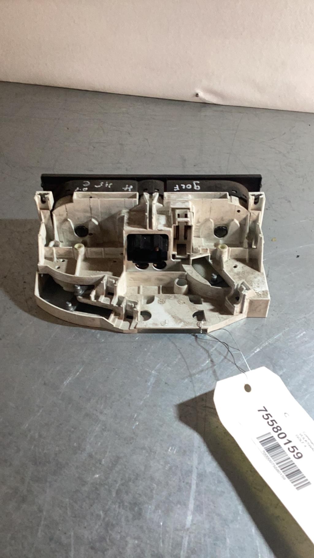 Commande chauffage VOLKSWAGEN GOLF 4  - 1