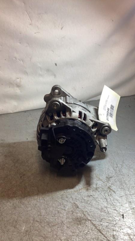 Alternateur VOLKSWAGEN GOLF 4 Diesel - 1