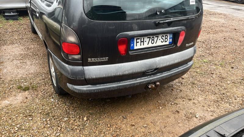 Pare choc arriere RENAULT ESPACE 3 Essence - 1