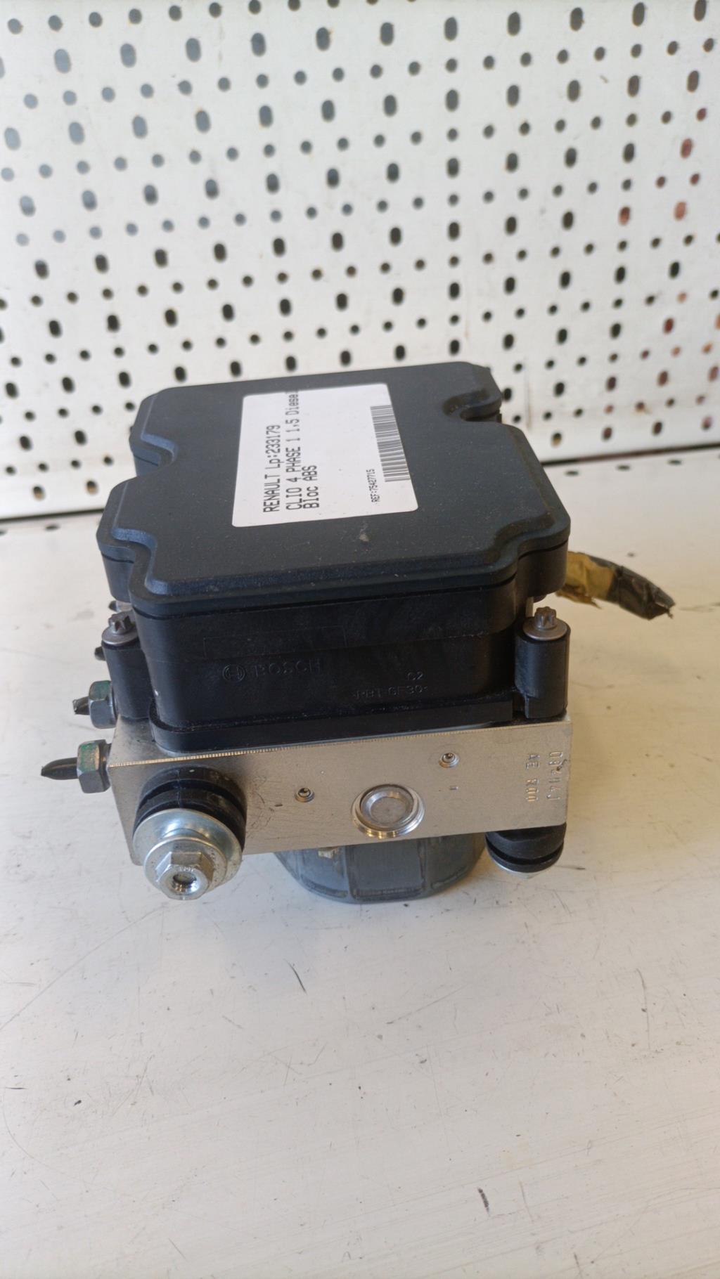 Bloc ABS (freins anti-blocage) RENAULT CLIO 4 PHASE 1 Diesel - 1
