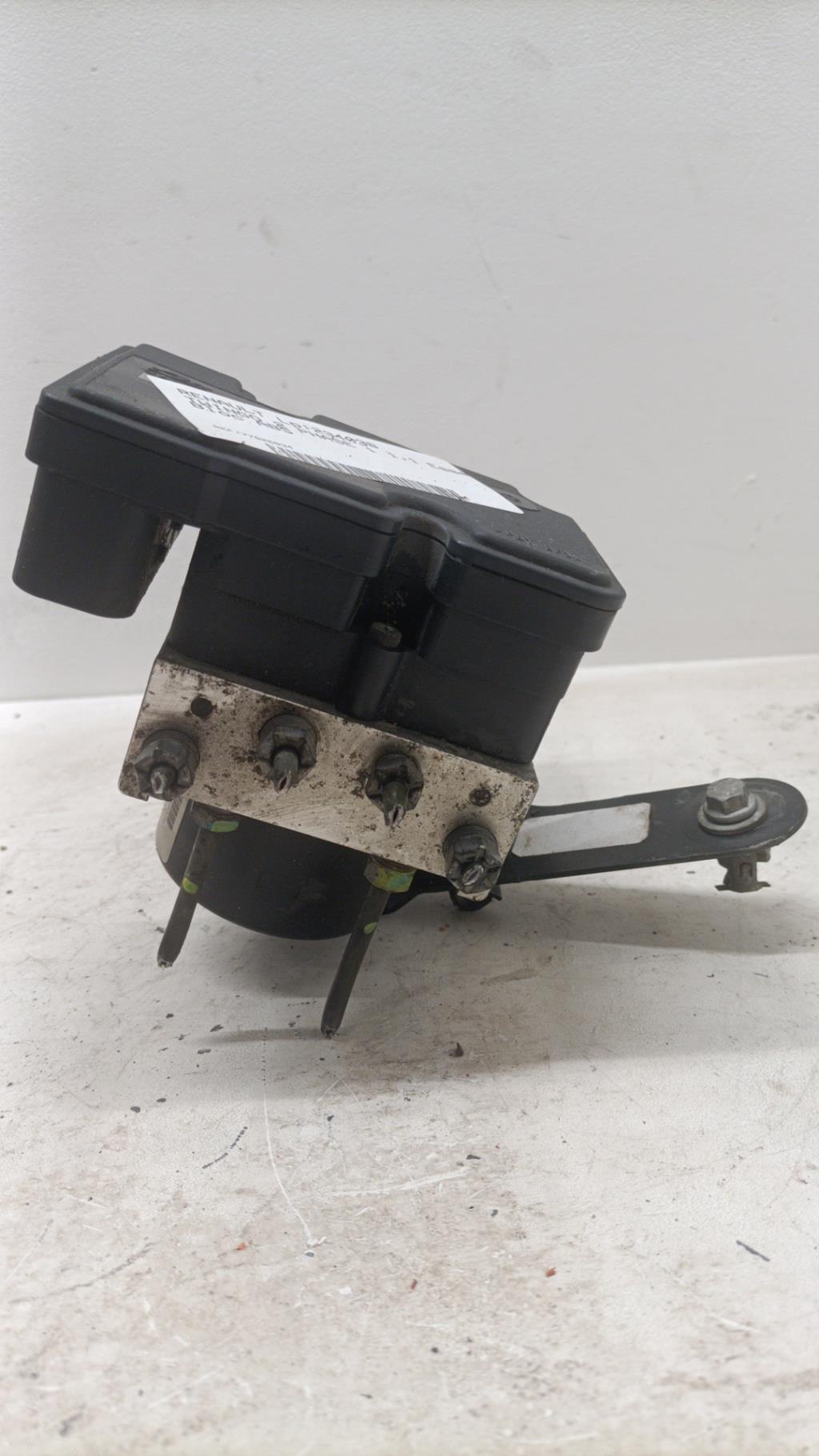 Bloc ABS (freins anti-blocage) RENAULT TWINGO 2 PHASE 1 Essence - 1