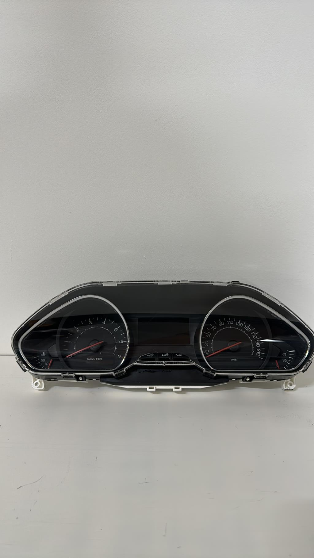 Compteur PEUGEOT 208 1 PHASE 1 Essence - 1