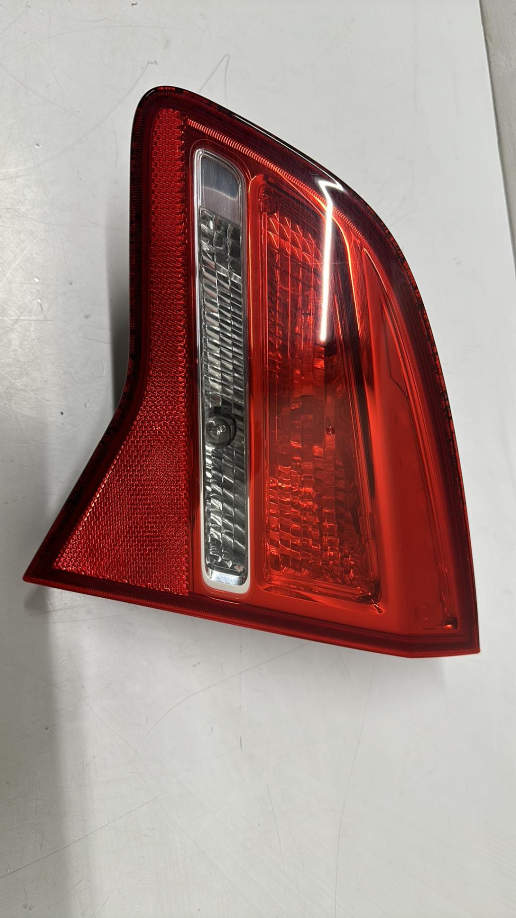 Feu arriere secondaire droit (feux) OPEL MERIVA B PHASE 2 Diesel - 1