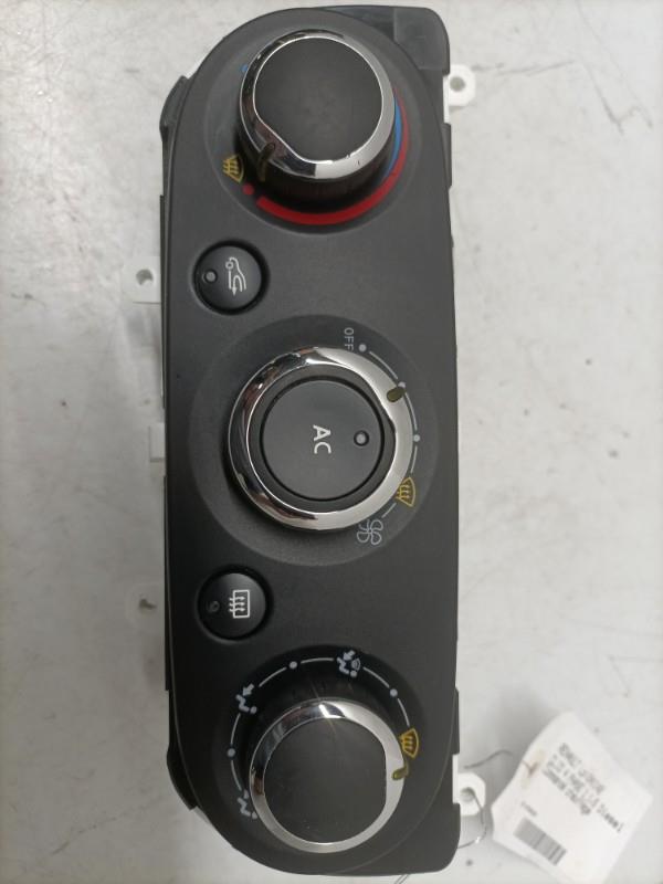 Commande chauffage RENAULT CLIO 4 PHASE 1 Diesel - 1