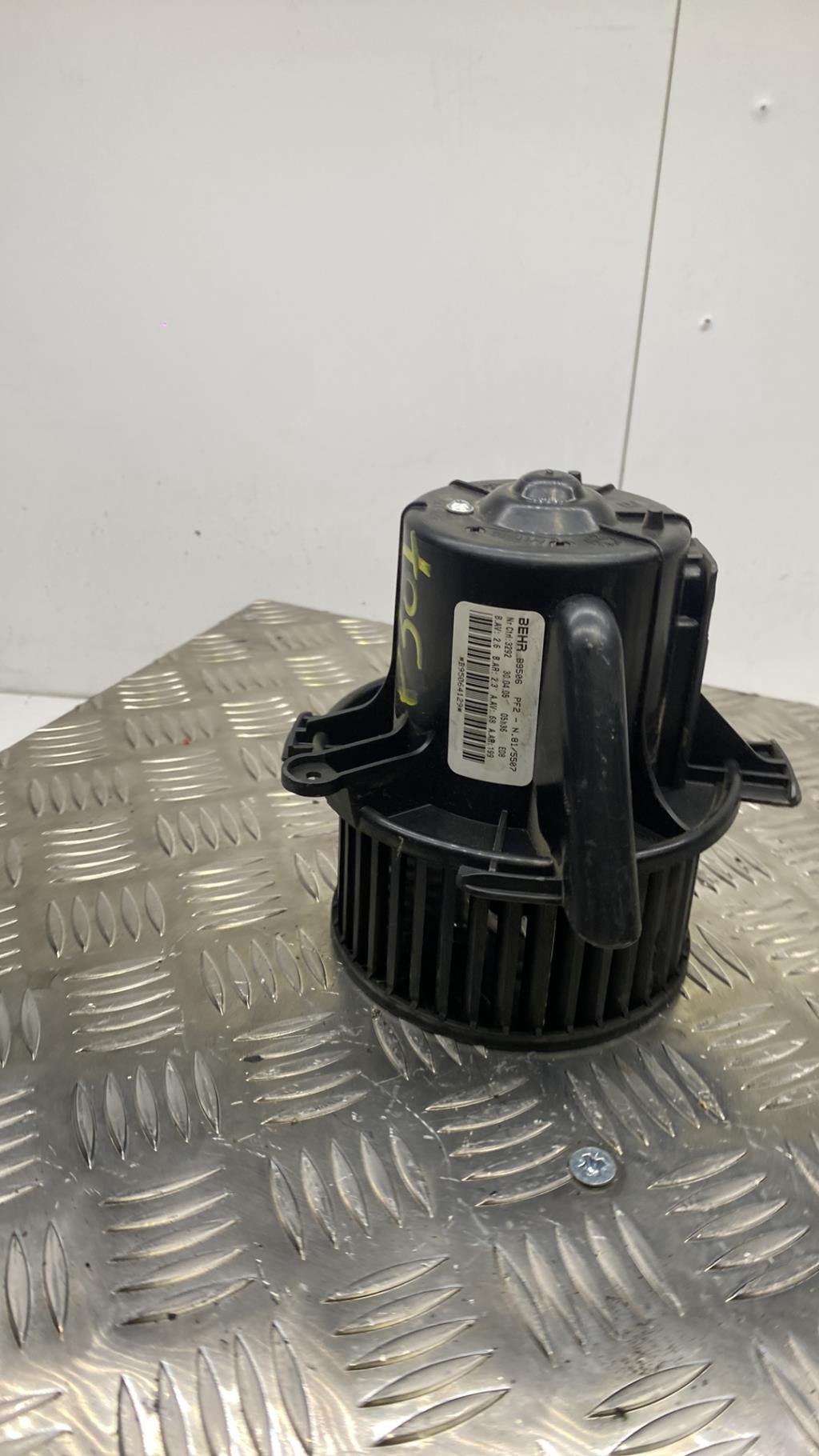 Pulseur d'air PEUGEOT 307 PHASE 1 BREAK Diesel - 1
