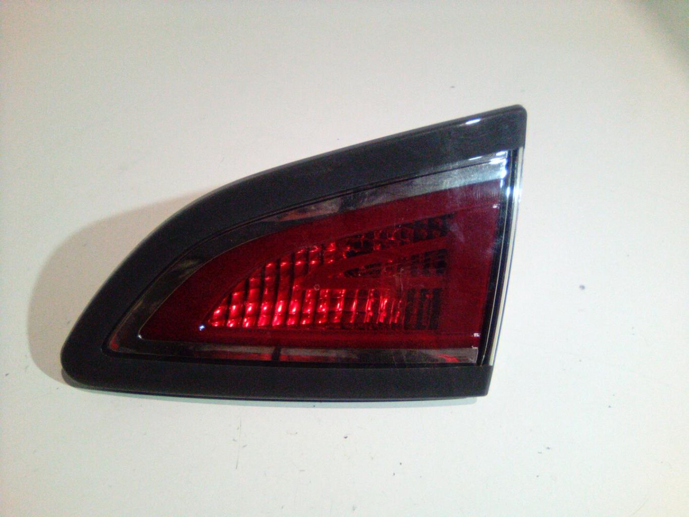 Feu arriere secondaire droit (feux) RENAULT SCENIC 3 PHASE 3 Diesel - 1