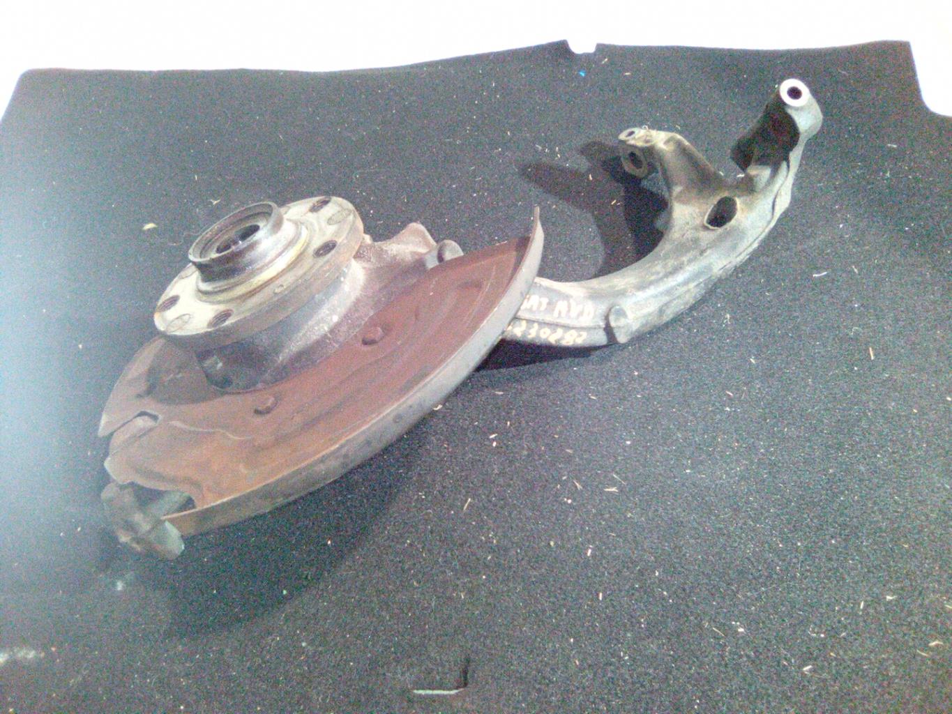 Fusee avant droit VOLKSWAGEN PASSAT 4 PHASE 2 Essence - 1
