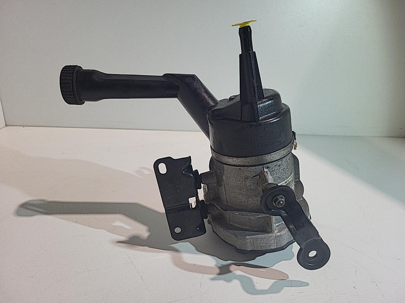Pompe de direction PEUGEOT 308 1 SW PHASE 1 BREAK Diesel - 1