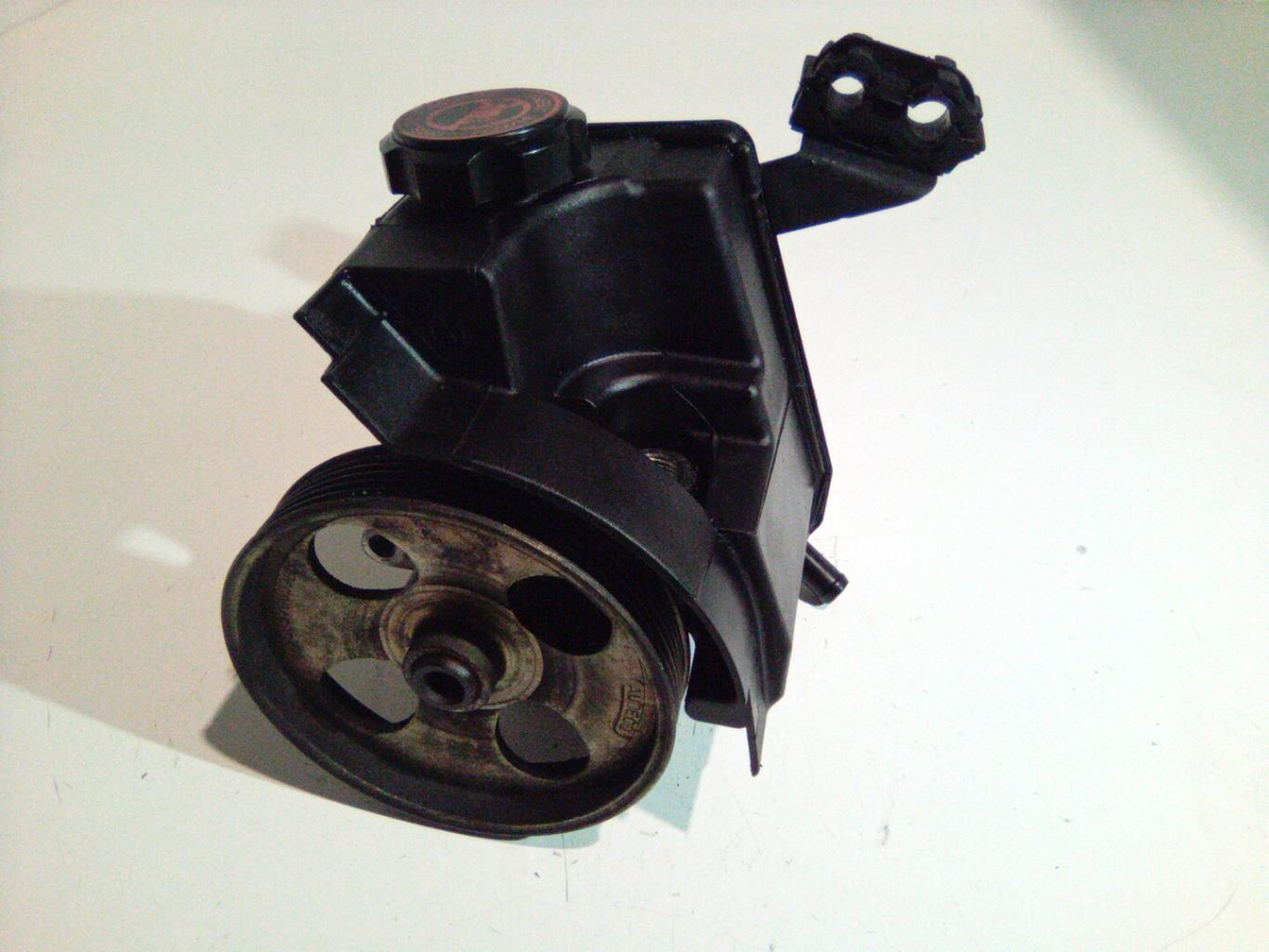 Pompe de direction PEUGEOT 206 PHASE 2 Diesel - 1