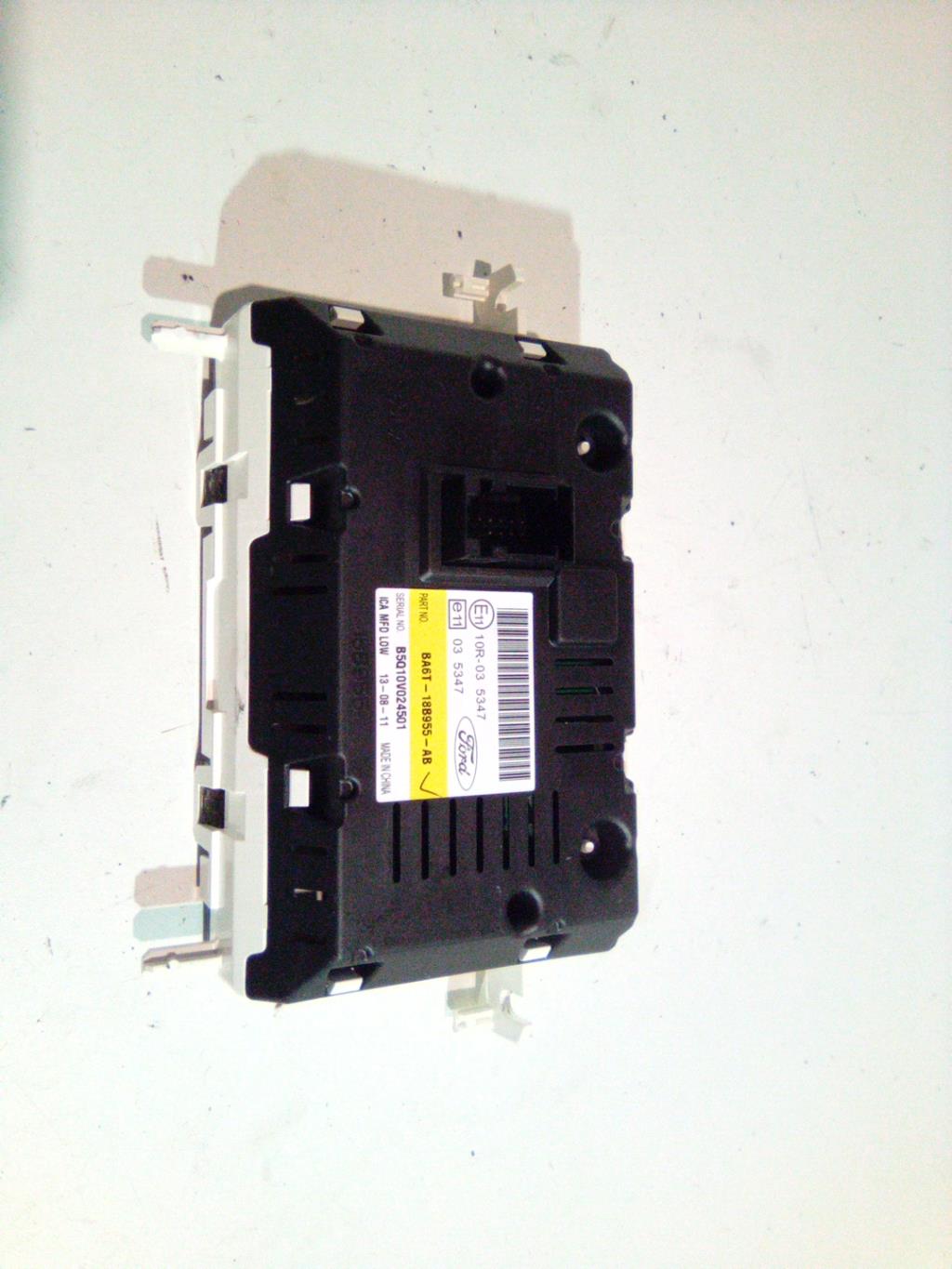Monitor display FORD FIESTA 6 PHASE 1 Gasolina - 1