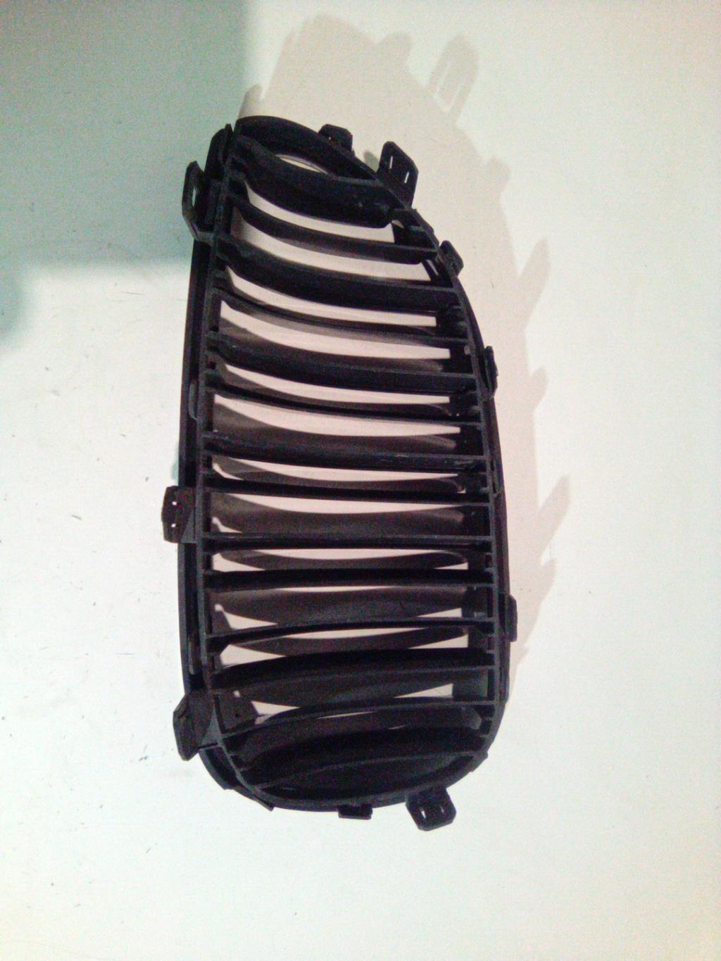 Calandre droite BMW SERIE 5 E60 PHASE 2 Diesel - 1