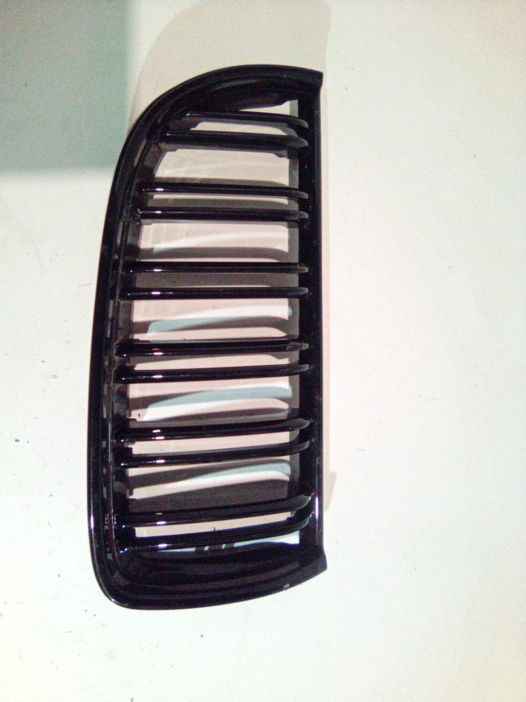 Grille de calandre droite BMW SERIE 3 E90 PHASE 1 Diesel - 1