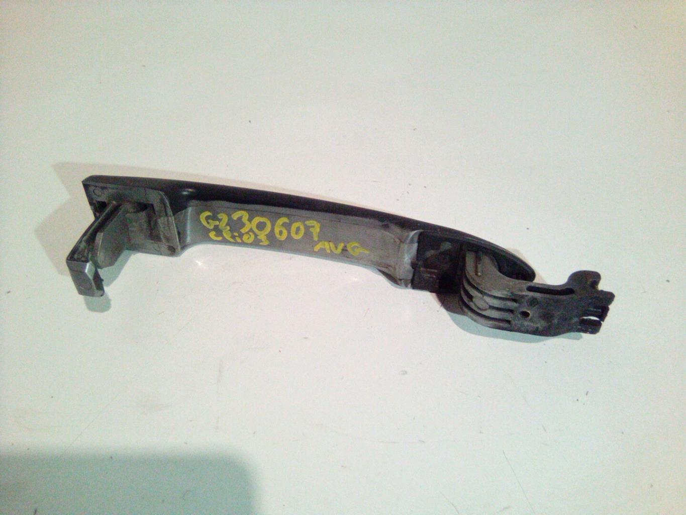 Poignee porte avant gauche RENAULT CLIO 3 PHASE 1 Diesel - 1