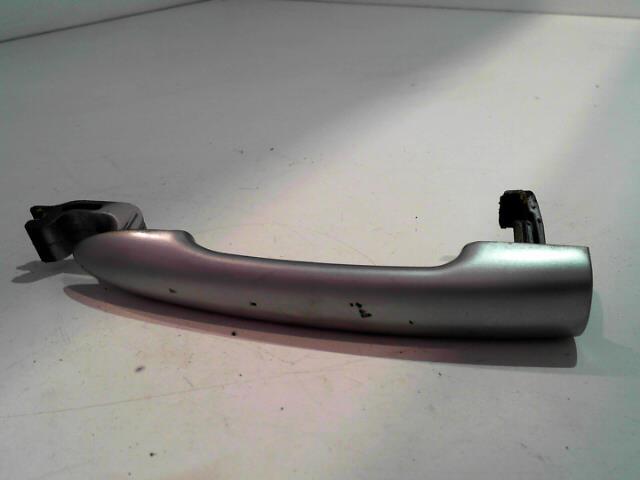 Poignee porte avant droit RENAULT CLIO 3 PHASE 1 Diesel - 1