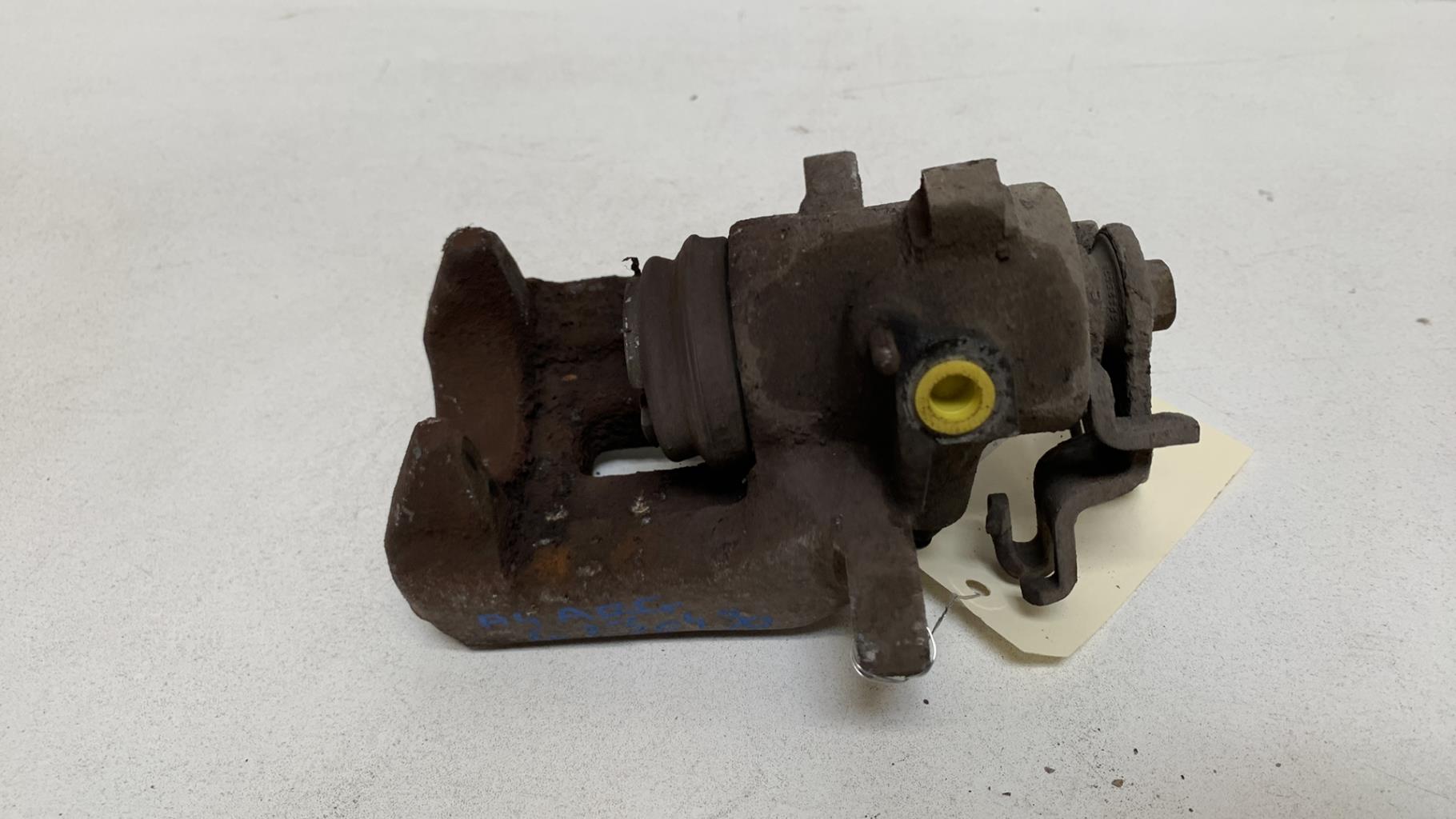 Etrier arriere gauche (freinage) AUDI A4 2 PHASE 1 Diesel - 1
