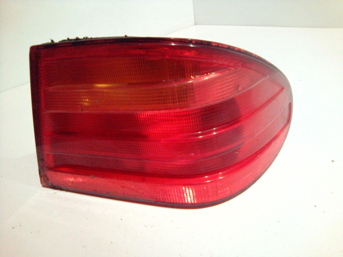 Fanale posteriore principale destro (luci) MERCEDES CLASSE E 210 PHASE 1 Gasolina - 1