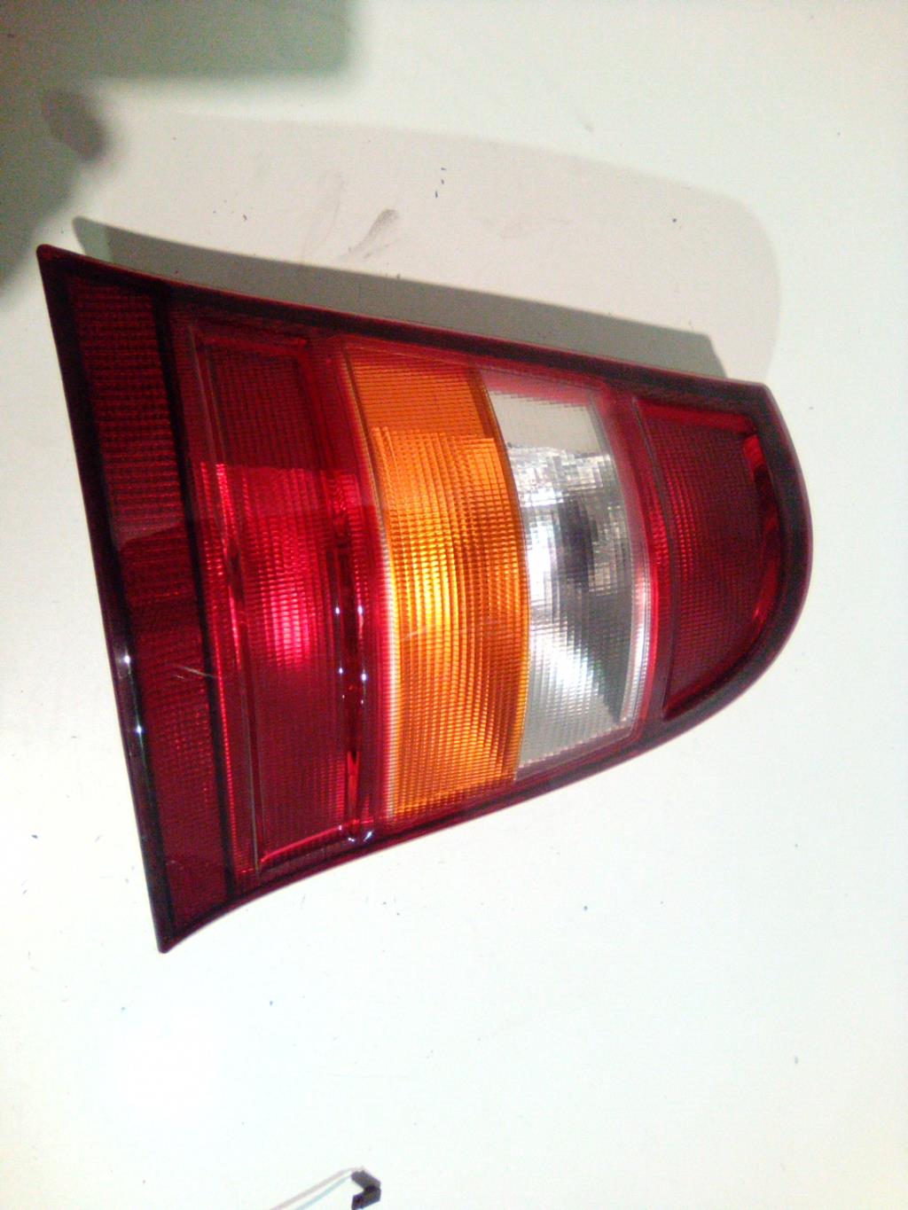 Fanale posteriore principale sinistro (luci) MERCEDES CLASSE A 168 PHASE 1 Diésel - 1