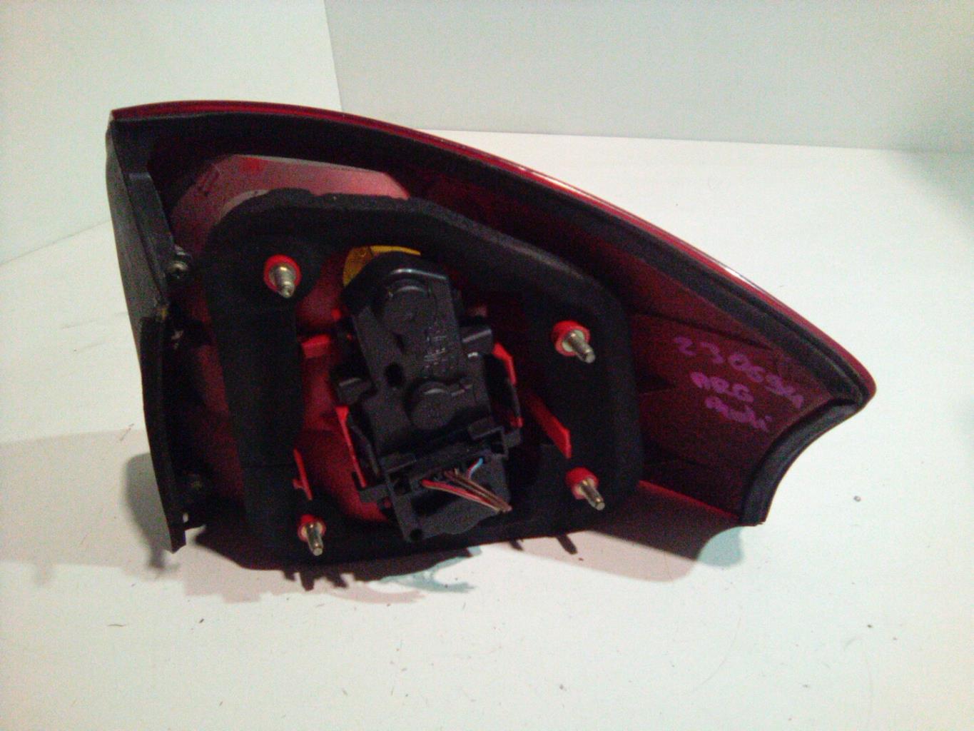 Fanale posteriore principale sinistro (luci) AUDI A6 2 PHASE 2 Diésel - 1