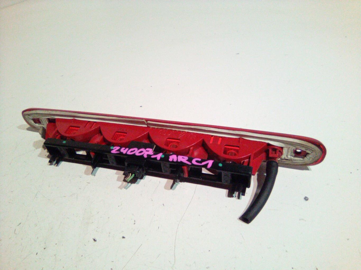 Feu arriere stop central CITROEN C1 1 PHASE 1 Essence - 1
