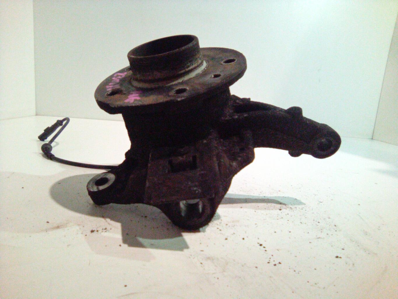 Fusee avant gauche RENAULT GRAND SCENIC 3 PHASE 1 Diesel - 1