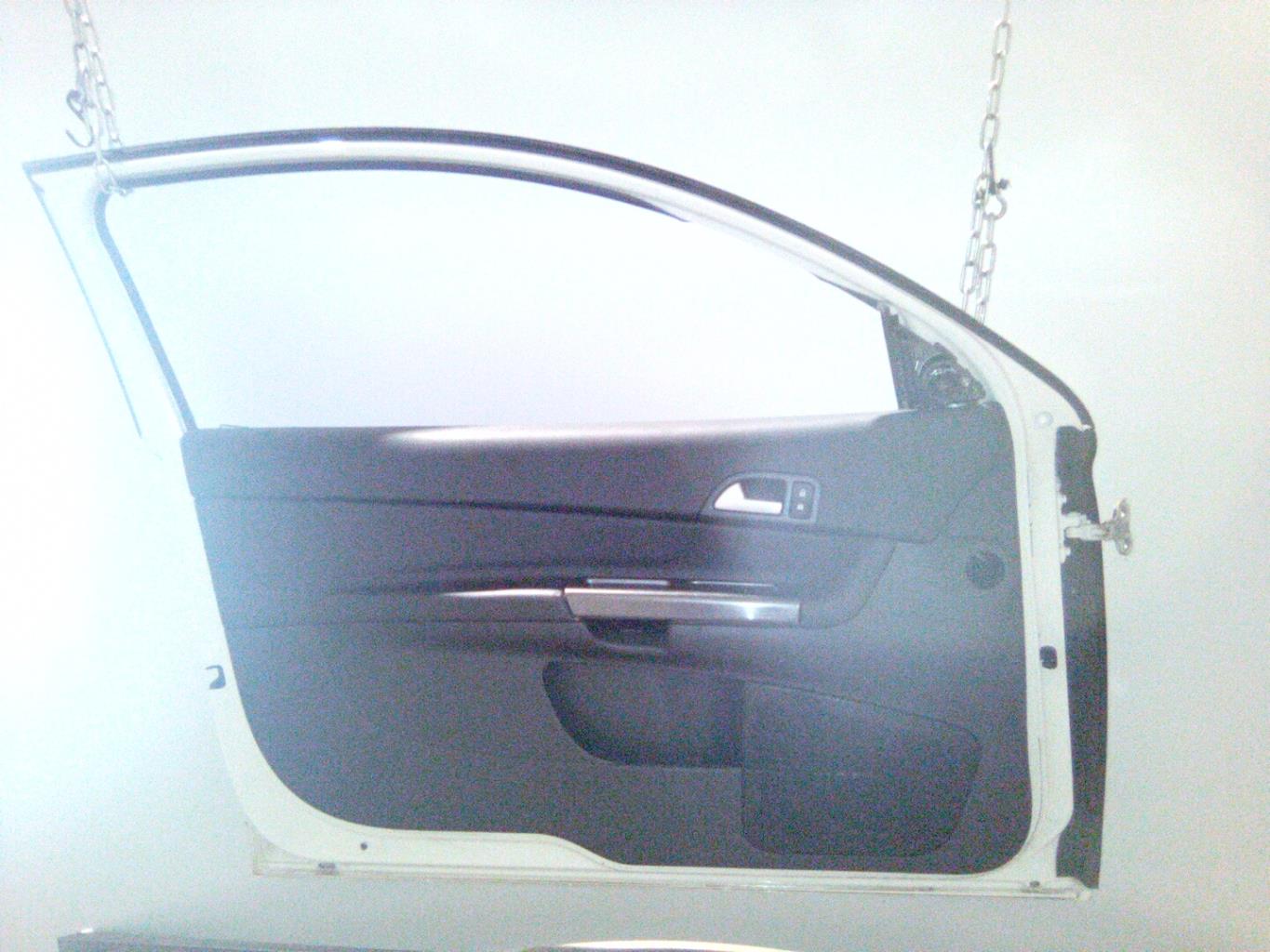 Porte avant gauche VOLVO C 30 PHASE 2 Diesel - 1