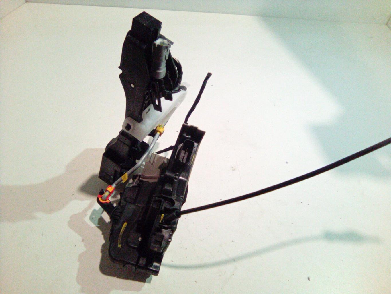 Serrure avant droit KIA XCEE-D Diesel - 1