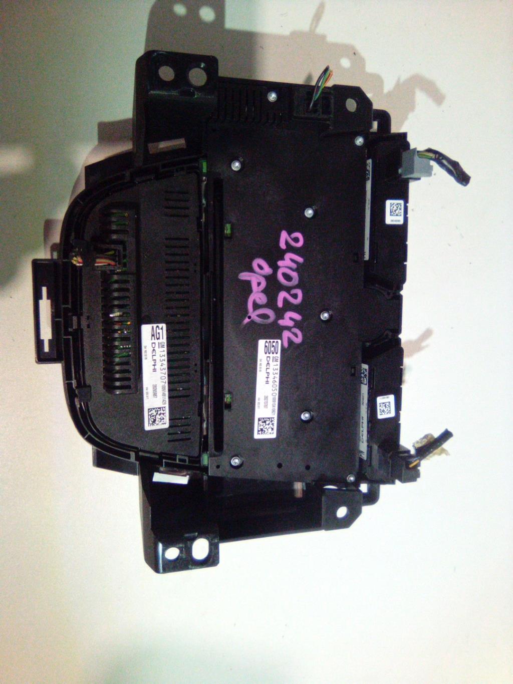 Commande chauffage OPEL ASTRA J PHASE 1 Essence - 1