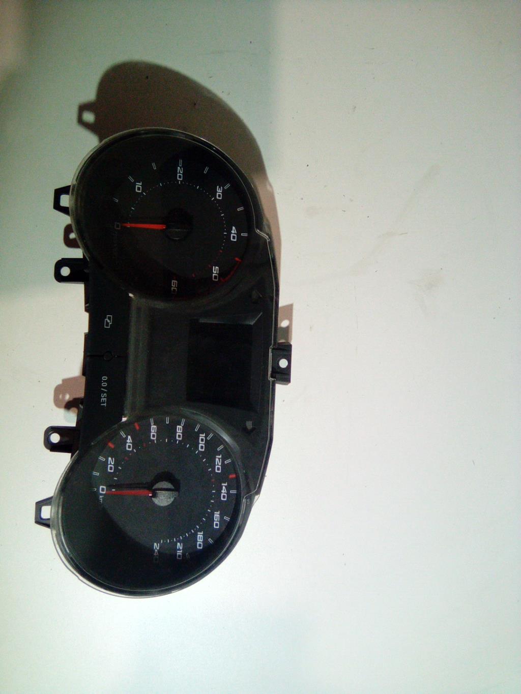 Compteur SEAT IBIZA 4 PHASE 1 COUPE Diesel - 1