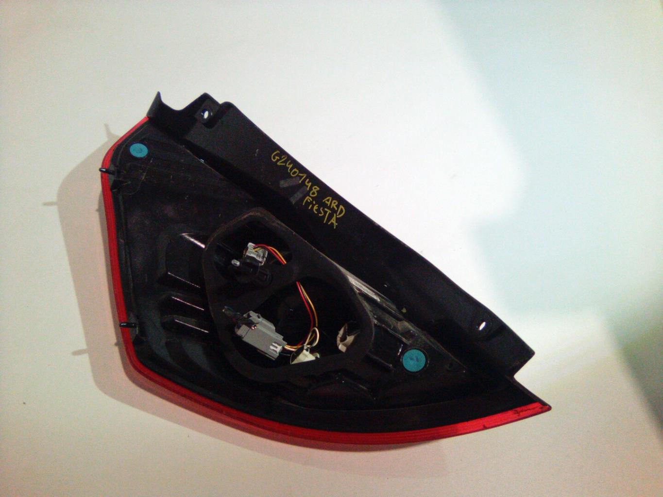 Fanale posteriore principale destro (luci) FORD FIESTA 6 PHASE 2 Gasolina - 1