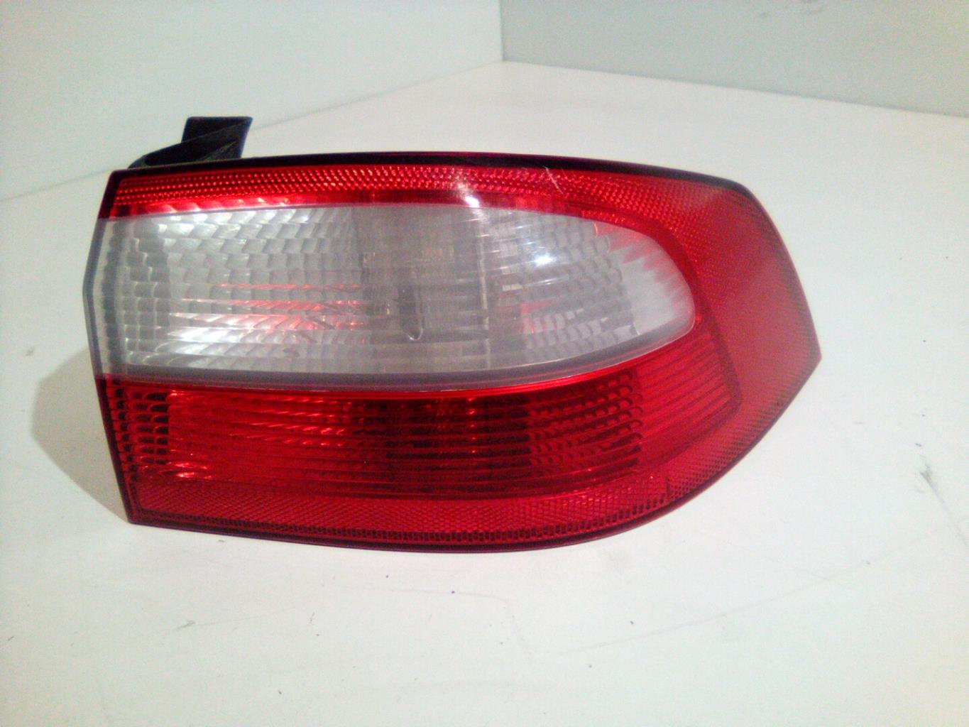 Fanale posteriore principale destro (luci) RENAULT LAGUNA 2 PHASE 1 Gasolina - 1