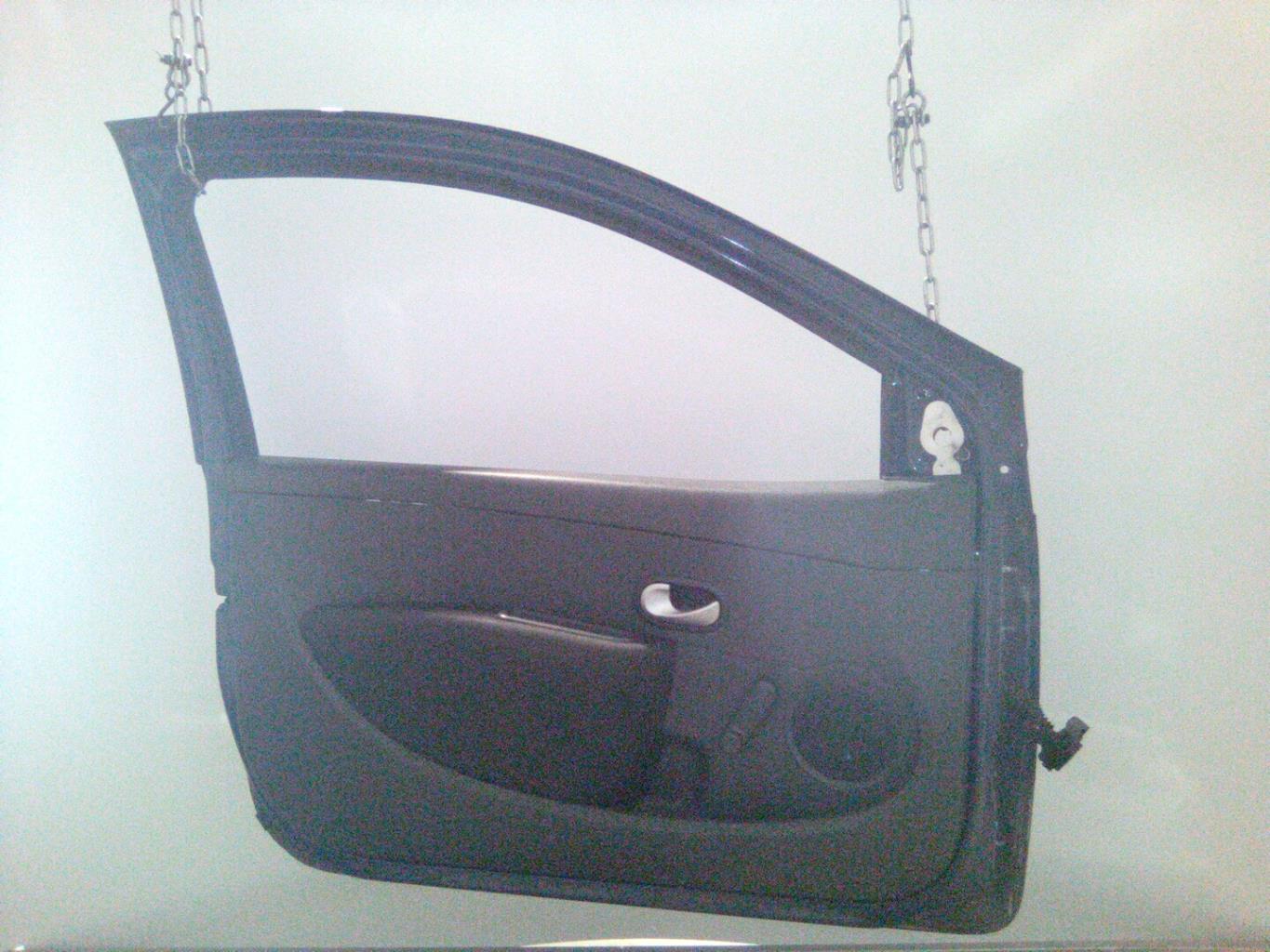 Porte avant gauche RENAULT CLIO 3 PHASE 2 Essence - 1