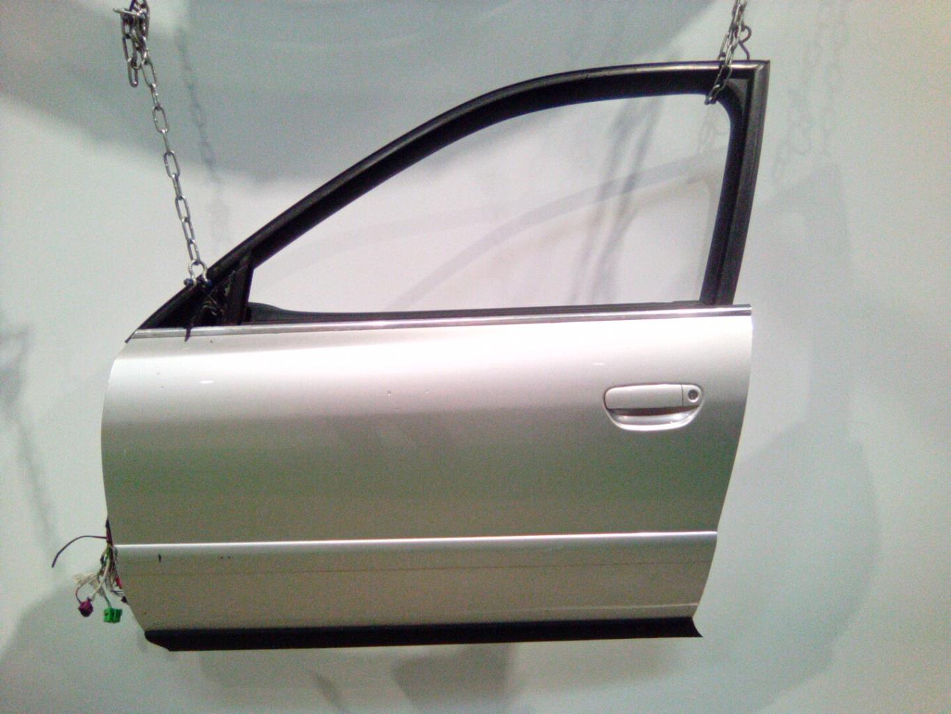 Porte avant gauche AUDI A4 1 PHASE 2 Diesel - 1
